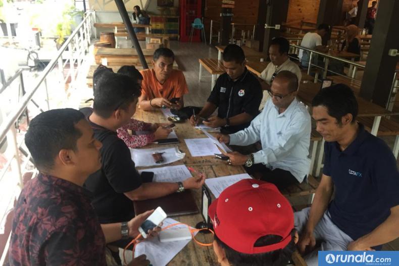 Anggota DPRD Sumbar Muhammad Nurnas diskusi bersama wartawan soal sejumlah iven nasional di Sumbar, Jumat (17/1)