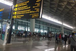 Bandara Soetta Antisipasi Virus Corona: Penumpang Diharuskan Mengisi Health Alert Card