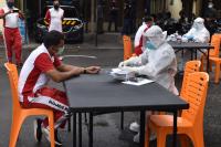 Polres Bukittinggi Lakukan Pemeriksaan Kesehatan: Personel dan Tahanan Jalani Rapid Test dan Swab