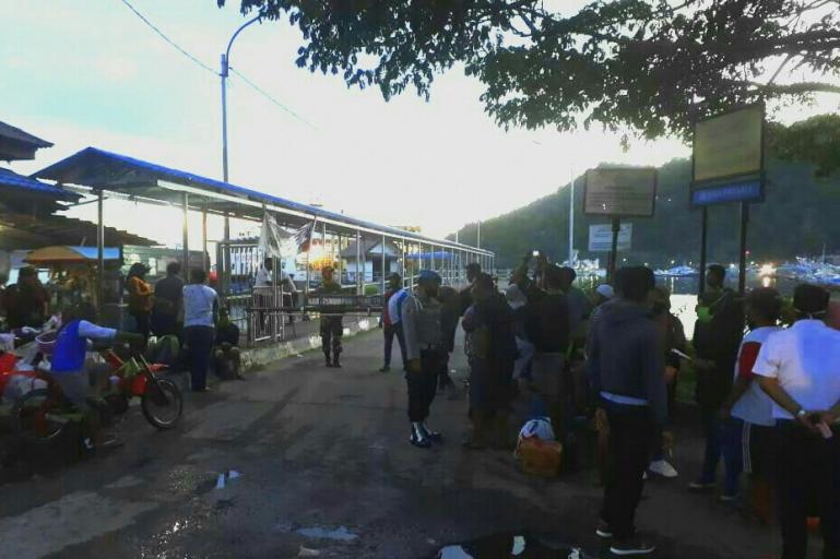 Jumlah Penumpang yang menuju Mentawai sempat membeludak di Pelabuhan Bungus, Minggu malam (31/5). (Dok :Istimewa)
