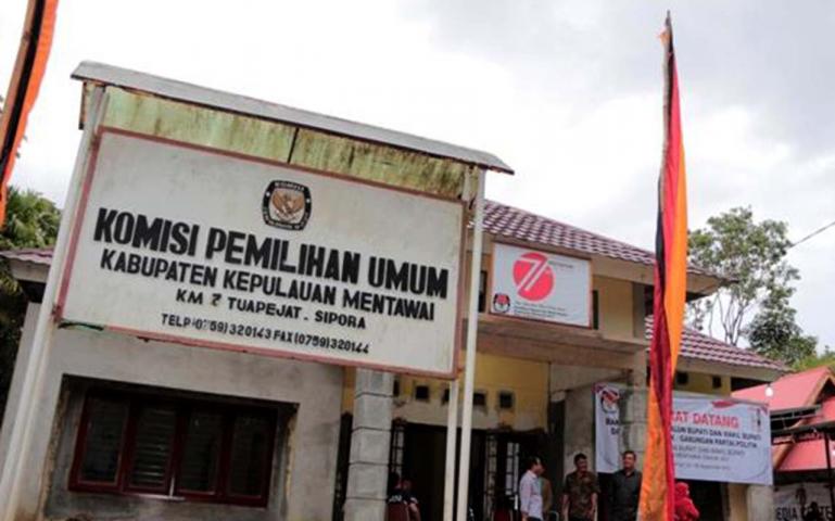 Kantor KPU Kepulauan Mentawai. (Dok : mentawaikita.com)