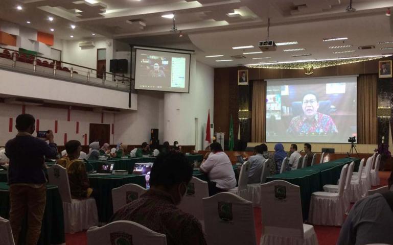 Prosesi pelepasan 4.219 mahasiswa Unand yang akan KKN di kampung halamannya masing-masing, Rabu (24/6). (Dok : Istimewa)