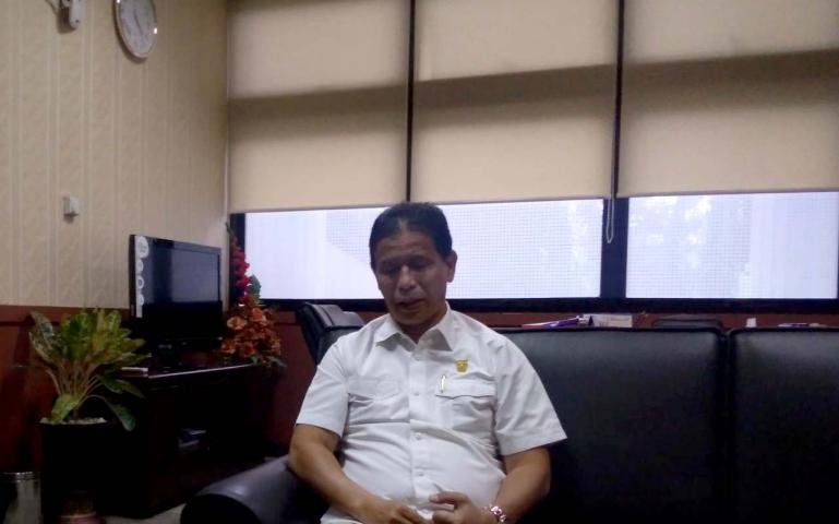 Sekretaris DPW PAN Indra Dt Rajo Lelo saat ditemui di ruangannya, kantor DPRD Sumbar, Rabu (24/6). (Dok : Istimewa)