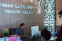 PN Padang Tetapkan Jadwal Sidang: Rabu Ini Sidang Perdana Bupati Solsel Non Aktif Muzni Zakaria