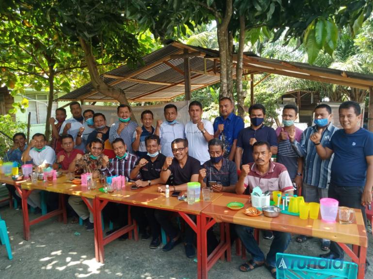 Perantau Pessel di Riau siap beri dukungan kepada RA-RH di Pilkada Pessel. (Foto : Snm)