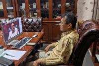 Gubernur Irwan Prayitno dalam suatu wawancara secara daring. (Dok : Istimewa)