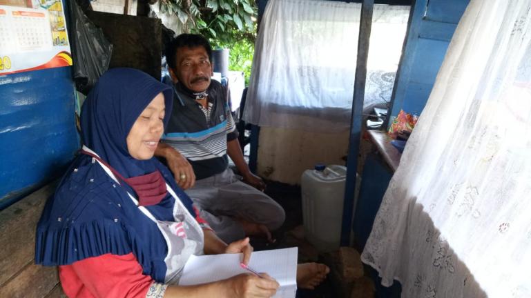 Ris Antoni, ibu rumah tangga yang mengundurkan diri sebagai penerima bantuan PKH, Jumat (28/8). (Dok : Istimewa)