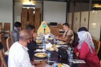 Nevi : Hilirisasi bagi Pelaku UMKM juga Penting: Manfaatkan Teknologi Daring Pasarkan Produk UMKM