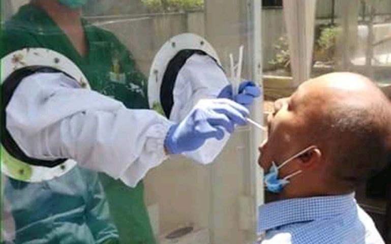 Balon Bupati Pessel Dedi Rahmanto Putra saat jalani uji swab di RSPAD Gatot Subroto, Jakarta, Rabu (4/9). (Dok : Istimewa)