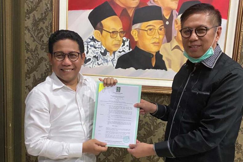 Salah seorang petinggi DPP PKB bersama balon Gubernur Sumbar dari Demokrat Mulyadi. (Dok : Istimewa)