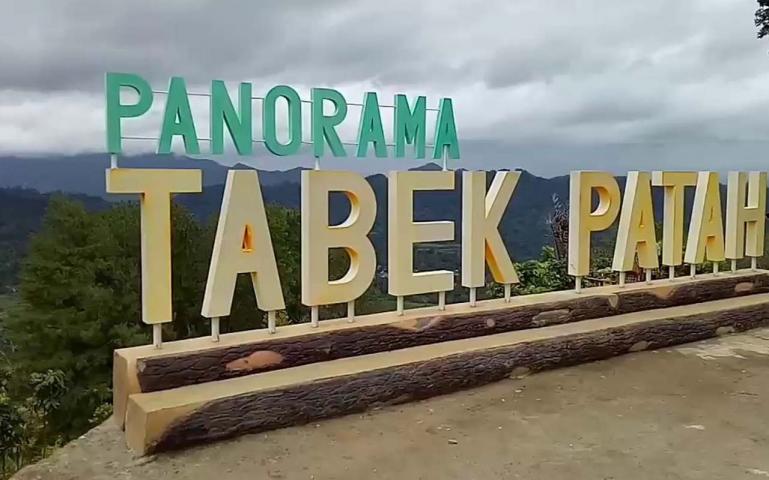 Panorama Nagari Tabek Patah, Kecamatan Salimpaung, Kabupaten Tanah Datar. (Dok : Istimewa)