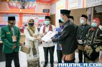 Bety Shadiq dan Edytiwarman Mendaftar ke KPU