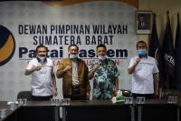 Hendrajoni : Koalisi Poros Baru Patut Diperhitungkan: FaGe Terima SK DPP NasDem untuk Mencalon