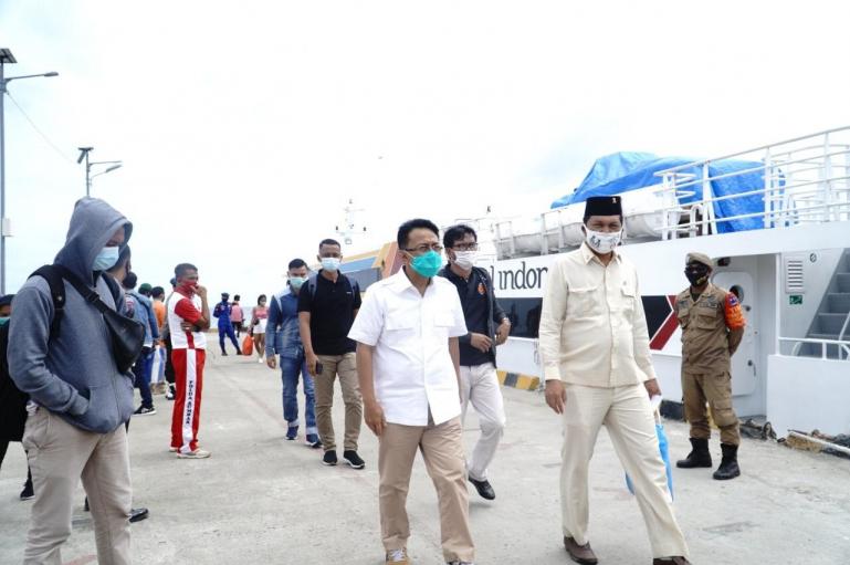 Masyarakat  Mentawai Harapkan Keluar dari Status Daereh Tertinggal: Cawagub IC Kagumi Eksotisme Alam Mentawai