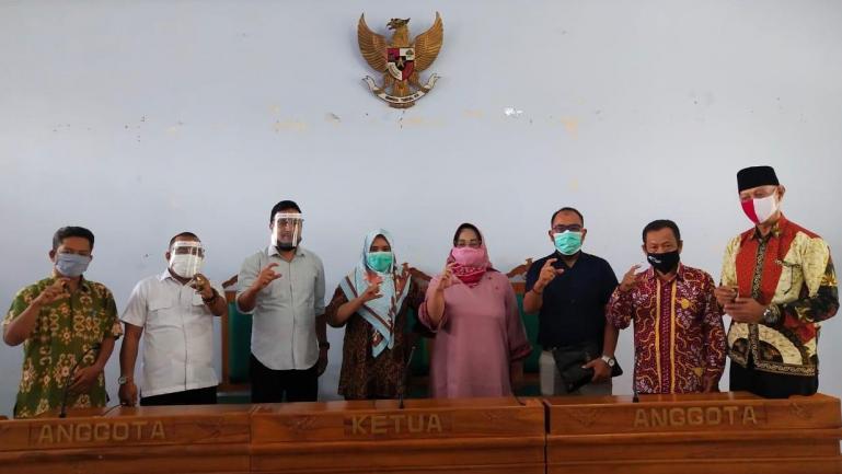 Ajeng : Keterbukaan Informasi harus Dibumikan: KI Sumbar dan KI NTB Perkuat Kemitraan