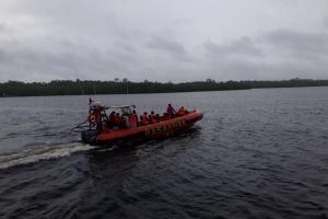TIM SAR dan Warga Lakukan Pencarian Seorang Nelayan Sikabaluan Hilang Kontak di Perairan Mentawai (Dok : Basarnas Mentawai)