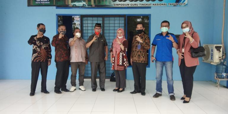 Tim visitasi KI Sumbar saat kunjungi SMK 3 Pariaman, Kamis (15/10). (Dok : Istimewa)