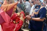 Hamdanus Penuhi Undangan Masyarakat Muaro Kandis: Prosesi Pengayoman Pasir Jadi Bagian dari Budaya