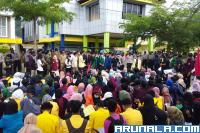 Ajukan Lima Tuntutan Tolak Omnibus Law: Ratusan Mahasiswa di Pessel Datangi Kantor DPRD Setempat