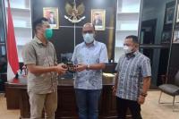 Dinilai Terbuka dalam Berbagai Hal: Ketua DPRD Sumbar Supardi Terima AMP 2020