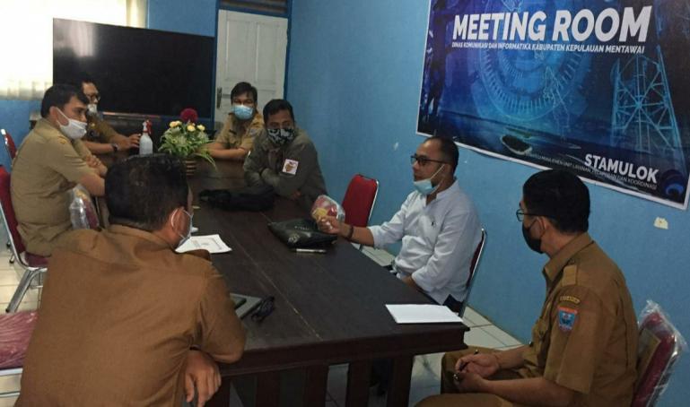 Suasana koordinasi dan supervisi  KI Sumbar dengan PPID Utama dan Kepala Bappeda Mentawai, Senin (14/12). (Dok : Istimewa)