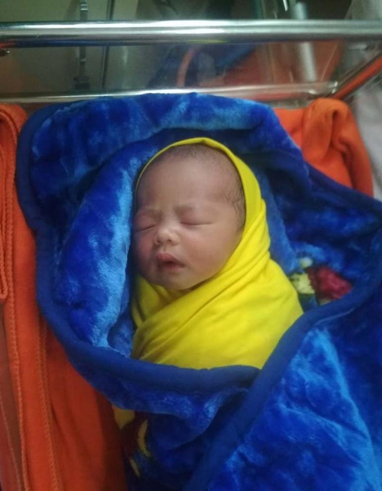 Bayi pasangan suami istri, Dabrul Alaina Harneti Nofermi, Mahyeldi Audy Al Hakim