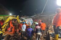 Terjadi Dua Kali Longsor di Sumedang: 11 Warga Tewas Tertimbun Longsor