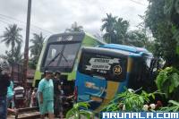 Kereta Api Vs Trans Padang: Satu Luka Berat, Satu Luka Ringan