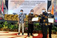 Dinilai Baik Dalam Pengelolaan Keuangan Negara: Bawaslu Sumbar Raih Penghargaan Bawaslu RI