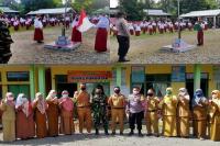 Babinsa dan Bhabinkamtibmas Turun ke Sekolah: Edukasi Murid SDN 4 Desa Batang Tajongkek Soal Covid