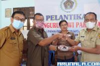 Peringatan Hari Pers Nasional 2021: Kadis Kominfo Bawa Kue ke PWI Pariaman