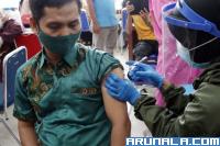 Tenaga Pendidik di Pariaman Ikuti Vaksinasi Massal