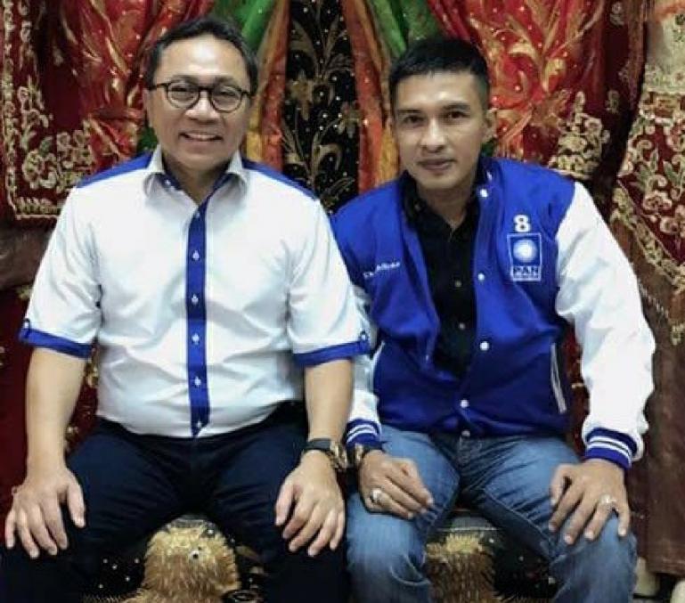 Ekos Albar bersama Ketua umum PAN, Zulkifli Hasan. (Dok : Istimewa)