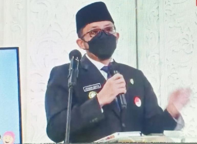 Wali Kota Padang, Hendri Septa saat membuka lomba Tahfiz Al Quran yang diselenggarakan Padang TV, Kamis (15/4). (Dok : Istimewa)