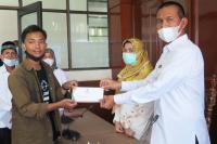 63 Orang Mahasiswa Piaman Terima Program Saga Saja