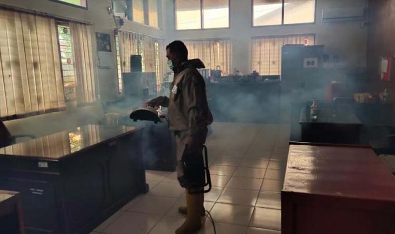 Seorang Staf Positif Terpapar Covid-19 Aktivitas di Kantor KI Sumbar Berhenti Sementara