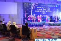 Malam Pemilihan Duta Bahasa Sumbar 2021: 10 Pasang Peserta Ikuti Penilaian Final