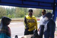 Memastikan Kinerja Petugas Berjalan Lancar: Wawako Pariaman Tinjau Lima Titik Masuk Tempat Wisata