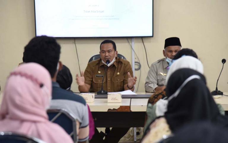 Sekko Pariaman, Yota Balad saat membuka kegiatan pembinaan dan peningkatan sumber daya manusia sejumlah Kelompok Siaga Bencana (KSB) Kota Pariaman, Selasa (22/6). (Dok : Istimewa)