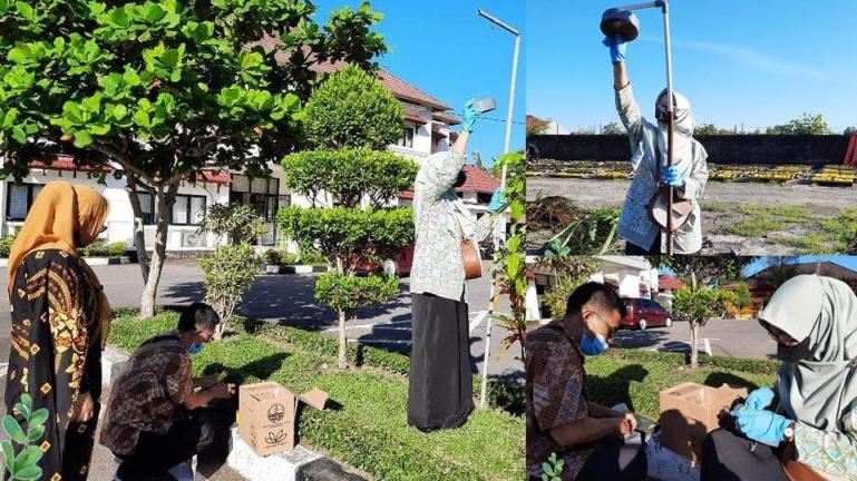 Pegawai dari Dinas Perkim LH Pariaman saat mengambil sampel udara di salah satu titik di Kota Pariaman, Kamis (17/6). (Dok : Istimewa)