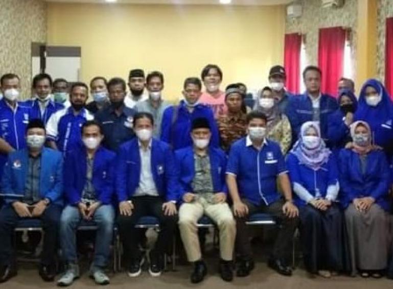 Pengurus PAN Pessel siap sukseskan pelaksanaan vaksinasi Covid-19 di kabupaten itu, Kamis (15/7). (Dok : Istimewa)