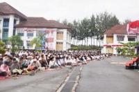 Suasana salat Idul Adha 1439 Hijirah beberapa tahun lalu, meski tahun ini salat Idul Adha tidak diselenggarkan di halaman balaikota Pariaman, namun masyarakat di kota ini bisa laksanakan salat Ied ini di masjid dan musala. (Dok : Istimewa)