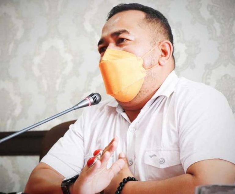 Komisioner KI Sumbar, Adrian Tuswandi. (Dok : Istimewa)