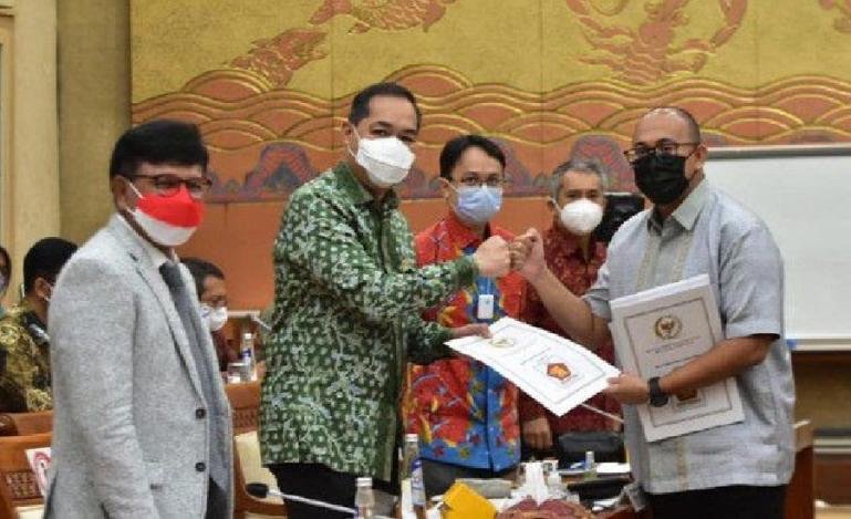 Kapoksi Gerindra, Andre Rosiade usai rapat kerja Komisi VI DPR RI dengan beberapa Menteri, Senin (23/8). (Dok: Istimewa)