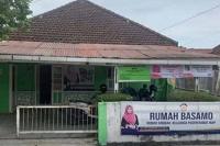 Rumah singgah basamo yang kedua disediakan Lisda Hendrajoni di kawasan Jati, Kota Padang. (Dok : Istimewa)