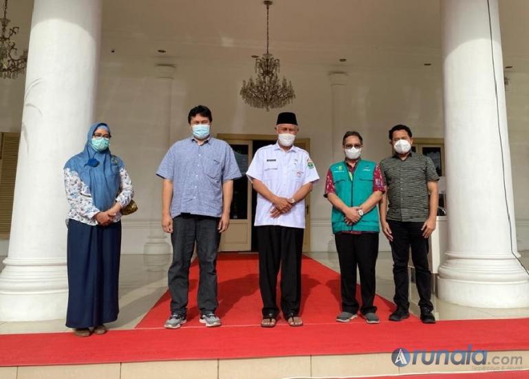 Pengurus POGI Sumbar sesuai bertemu Gubernur Sumbar, Mahyeldi Ansharullah, Kamis kemarin (9/9). (Foto : Fajril)
