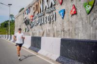 Telkomsel Area Sumatera berikan dukungan kepada atlet Triathlon Nasional, Jauhari Johan yang berlaga di ajang PON XX Papua 2021. (Dok : Istimewa)