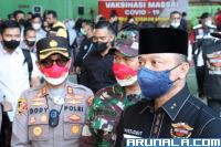 Digelar Kodim Bukittinggi dan HDCI Sumbar: Kapolda Hadiri Pelaksanaan Vaksinasi di Bukittinggi