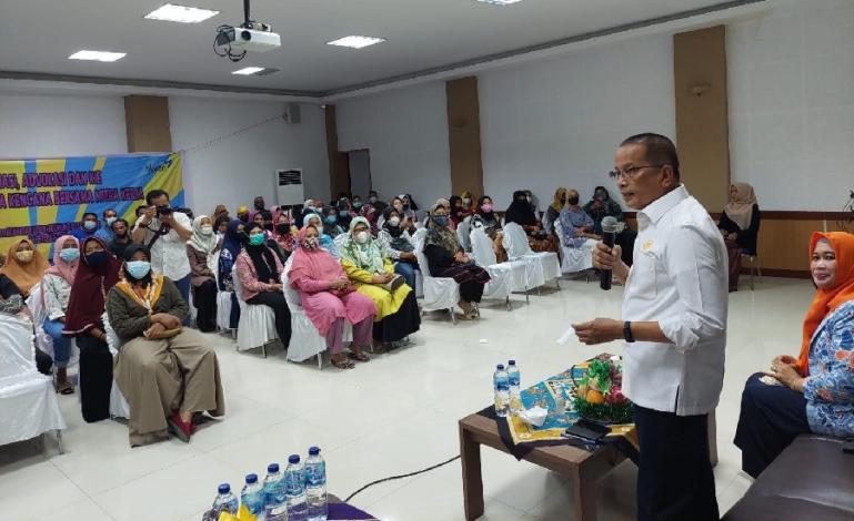 Sosialisasi dan Advokasi Program Bangga Kencana Darul Siska : Periksalah Kesehatan Sebulan Sekali