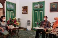 Genius Sambangi Gusti Kanjeng Ratu Yokyakarta